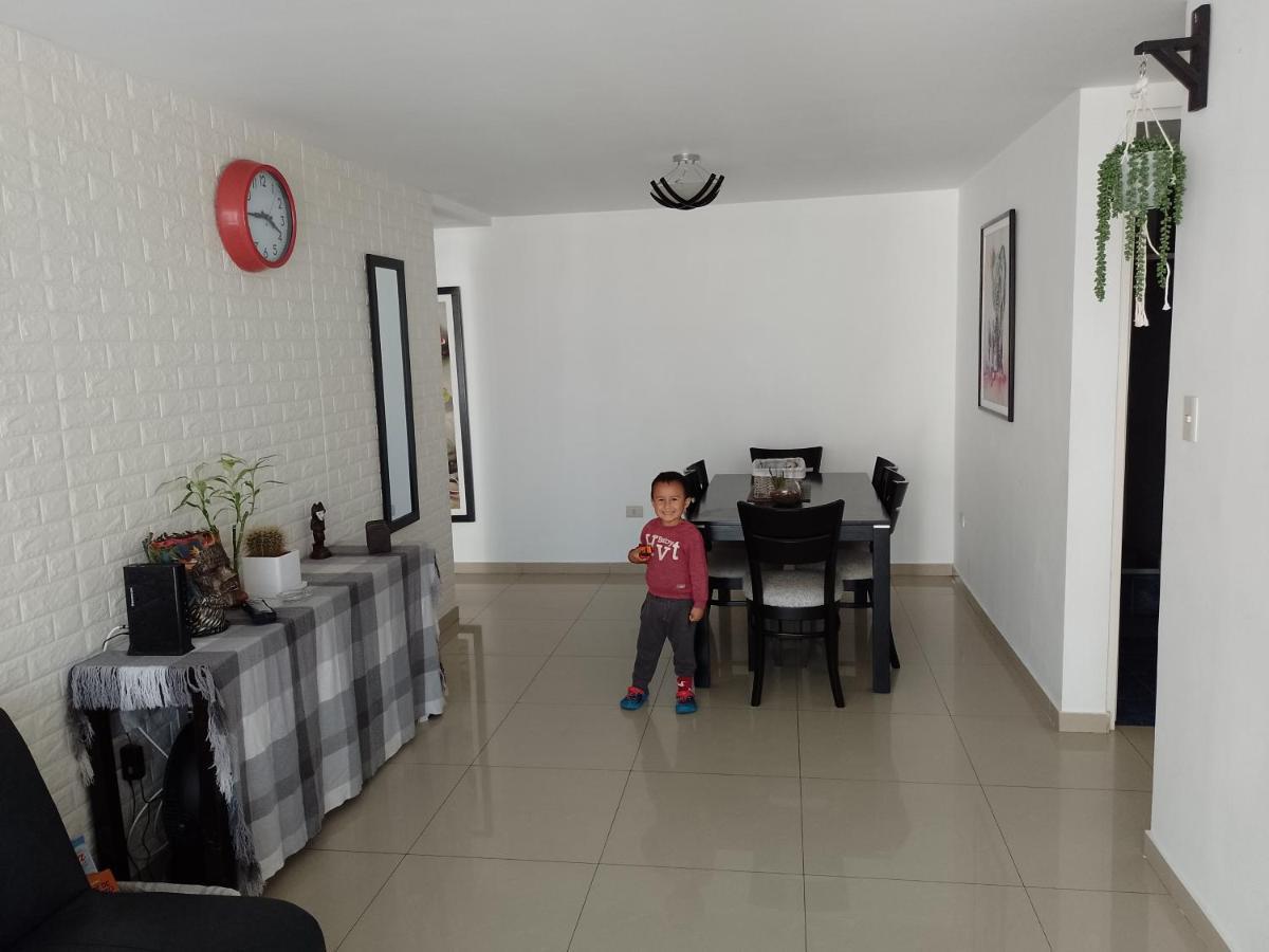 En El Centro Con Cochera ตรูคีโย ภายนอก รูปภาพ
